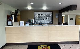 Super 8 By Wyndham Farmington