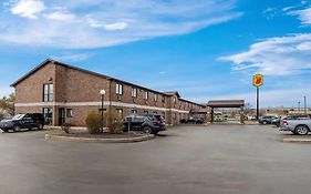 Super 8 By Wyndham Farmington